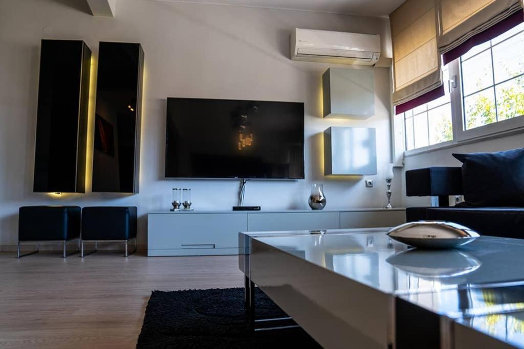 A Stylish Apartment In The Center Of كاستوريا المظهر الخارجي الصورة